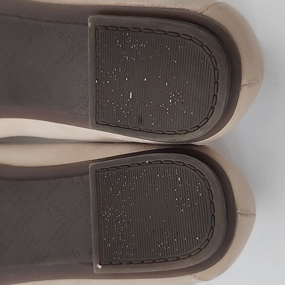 Vionic Minna Ballet Flat Beige Suede with Leather Toe and Heel Size 6 - Picture 11 of 14